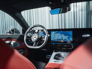 Test: hiermee ben je in stokoude Volvo ruim drie keer zo snel als in splinternieuwe Mercedes