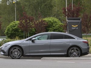 Laat je niet foppen door deze EV-test met rooskleurige bereikcijfers