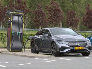 Laat je niet foppen door deze EV-test met rooskleurige bereikcijfers