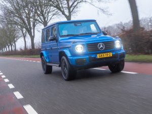 Review Mercedes G 580: verslindt elk wegdek en vreet stroom