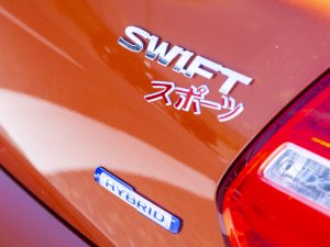 De Suzuki Swift Sport Hybrid (2020) is langzamer, maar voelt sneller