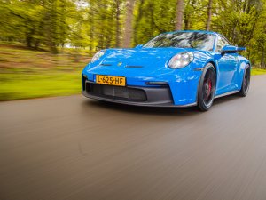 Eerste review - In de Porsche 911 GT3 schreeuwt niet alleen de motor van genot. Ook jij ...