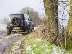 Eerste review: waarom de goedkoopste Land Rover Defender misschien wel de beste is
