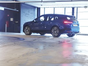 Eerste review - BMW iX xDrive40 kopen? Doe het niet!