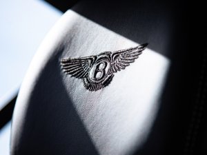 Bentley Continental R vs. Continental GT V8: Kin omhoog, borst vooruit
