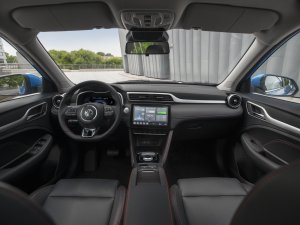 Vernieuwde MG ZS EV (2021) krijgt Tesla Model Y-neus en grotere batterijen