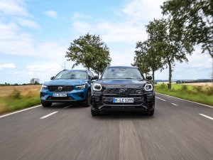 TEST - Mini Countryman is ruimer dan Volvo XC40, maar gaat alsnog onderuit