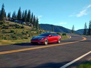Dit 16 jaar oude model van Tesla krijgt weer een facelift