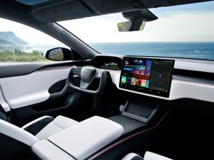 Dit 16 jaar oude model van Tesla krijgt weer een facelift