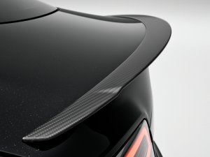 Dit 16 jaar oude model van Tesla krijgt weer een facelift
