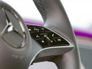 Drie voordelen en drie nadelen van de elektrische Mercedes EQE