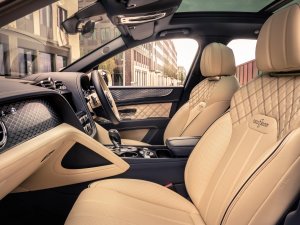 Zou de Bentley Bentayga Hybrid echt 1 op 30 halen? Dacht het niet!