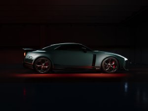 Hè hè, de Nissan GT-R50 by Italdesign is eindelijk klaar!