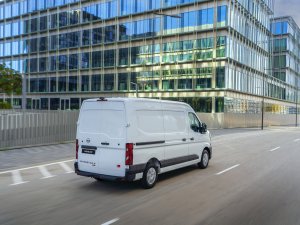 Nissan Interstar-e: duizend euro goedkopere broer van Renault Master