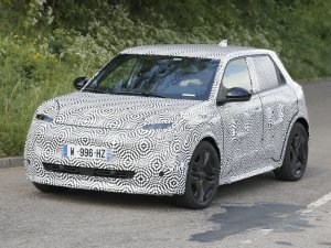 Nissan Micra in de startbloken om mee te liften op succes Renault 5