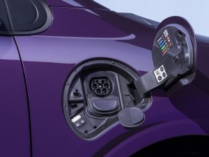 Dit doet de Nissan Pixo nét even anders dan de Renault Twingo