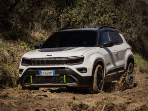 Jeep Avenger 4xe (2025) review: waarom de meest nutteloze Avenger toch de leukste is