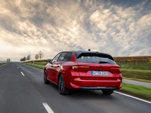 Op deze elektrische stationwagon krijg je 6x korting