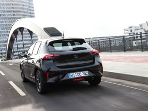 Dit zijn de 5 goedkoopste compacte gezinsauto’s met private lease