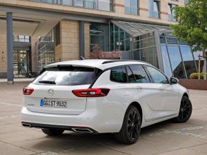 Opel Insignia nog in 2022 uit productie, en nog drie opzienbarende Opel-weetjes (door de CEO zelf)