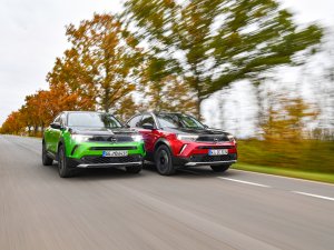 Wat is goedkoper, elektrisch of benzine? Vergelijking Opel Mokka-e en Opel Mokka 1.2 Turbo