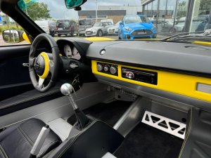 Met deze 5 tweedehands cabrio's is elke rit een feestje