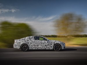 BMW probeert nieuwe 4-serie Coupé zo lang mogelijk te verbergen