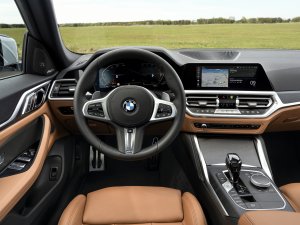 BMW 4-serie Gran Coupé is de 'ouderwetse' versie van de BMW i4