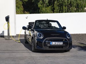 Top en flop - het goede en slechte autonieuws van week 27 (2025)