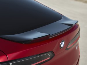 Wil je een BMW iX3 met meer bereik en pk's en minder ruimte? Dat is dat 9575 euro extra