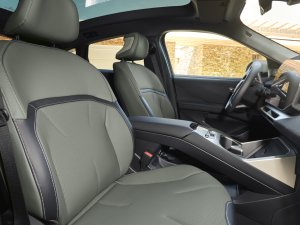Wil je een BMW iX3 met meer bereik en pk's en minder ruimte? Dat is dat 9575 euro extra