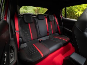 Review Peugeot E-208 GTi: is de duurste hot hatch van Stellantis ook de leukste thuis?