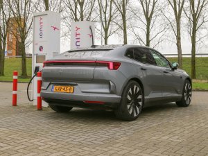 Polestar 4: actieradius gemeten bij 100 en 130 km/h