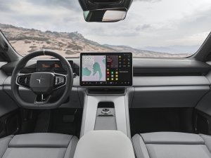 REVIEW - De Polestar 4 SUV is stiekem helemaal geen SUV, maar wel een leuke auto (met video)