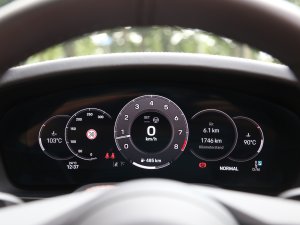 Porsche 911 Carrera (2024) review - met een EV was dit nooit gebeurd