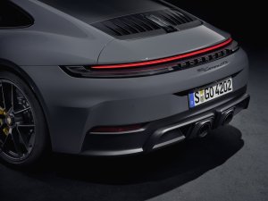 Porsche 911 facelift (2024): geen stekker, wel hybride, nog geen prijzen bekend