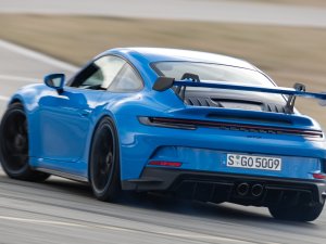 Gruweltest! Nieuwe Porsche 911 GT3 reed 17 uur lang met 300 km/h
