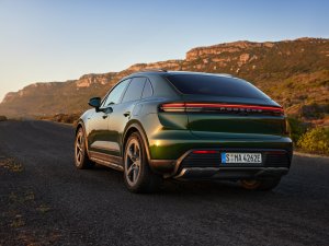 Porsche Macan Electric is goedkoper dan ooit, maar je verliest wat en wint wat