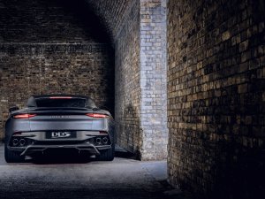 Stoer? Of suf? Aston Martin Vantage en DBS 007 Edition