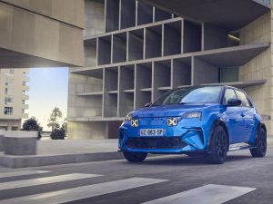 TEST Alpine A290: elektrische hot hatch, sneller en goedkoper dan Polo GTI