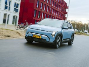 Renault 4 (2025) heeft een lage prijs, maar dit levert je in