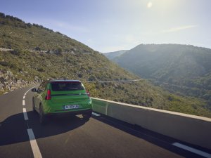 De leukste (elektrische) auto van het moment is stiekem heel betaalbaar en heeft geen lichtmetalen wielen
