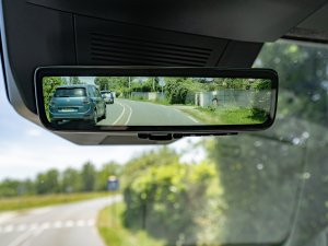 No-brainers: twee hulpjes die het busjesleven veraangenamen