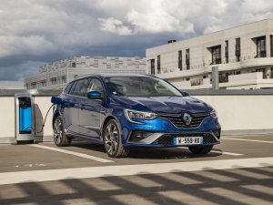 Eerste Renault Mégane Plug-in Hybrid is er vanaf 30.990 euro
