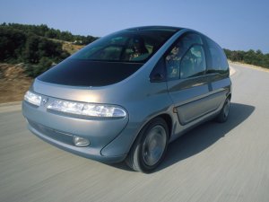 Renault Scenic was ooit een sensationeel glaspaleis (met gameconsole!)