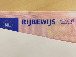 Alleen onder deze voorwaarden kun je een zware bus rijden met je B-rijbewijs