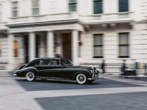 Rolls-Royce Phantom V: Is dit de stijlvolste elektrische auto ooit?