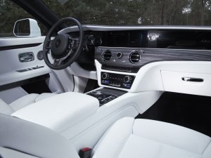 Eerste review Rolls-Royce Ghost (2021): beter wordt het niet ...