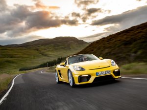 Hoe je als luie Porsche 718-rijder de sportievelingen te snel af bent
