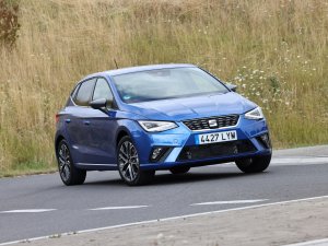 Dit zijn de laatste 4 auto's waarin je nog net voor minder dan 300 euro rijdt